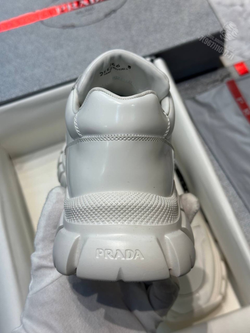 Кроссовки Prada