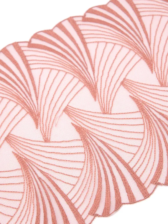 05-142 ОПТ Вышивка на неэл. сетке 18 см, ириска