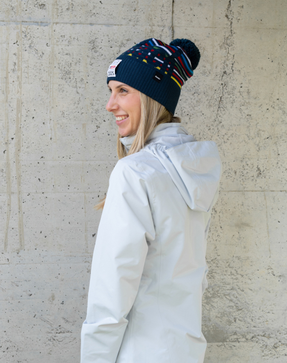 EISBAR шапка трикотажная 390175-812 Schi Pompon MÜ Saalbach