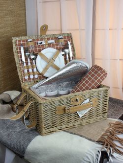 HOLYDAY BASKET Набор для пикника с термосумкой и пледом на 4 персоны
