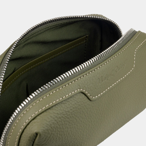 Несессер Tube из кожи теленка, зеленого цвета