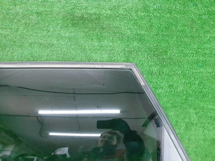 Стекло заднее левое Audi A3 2 8P (2008-2013)