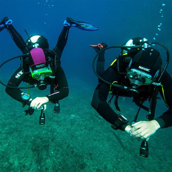 Компьютер-декомпрессиметр Seac Screen черно-красный
