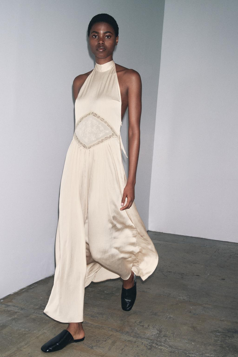 ZARA ПЛАТЬЕ МИДИ С ВЫШИВКОЙ, СЛОНОВАЯ КОСТЬ