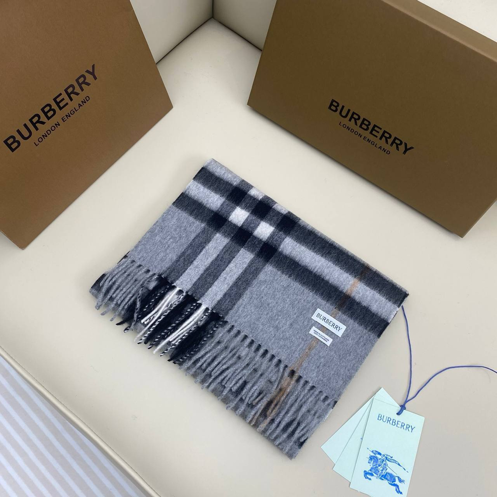 Шарф Burberry