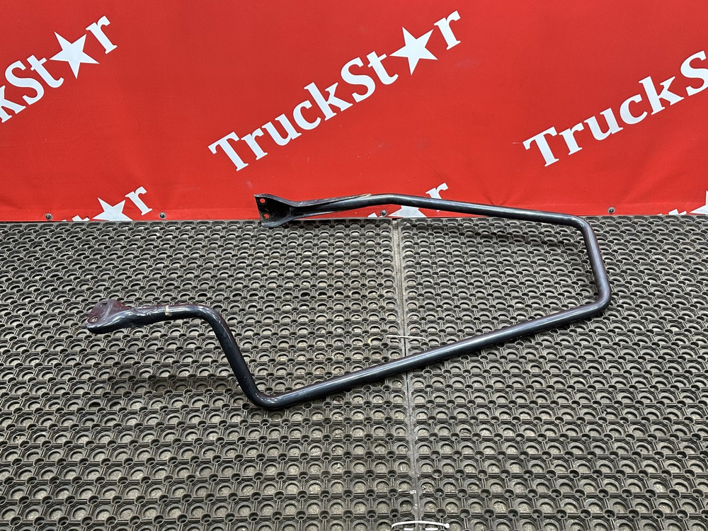 Поручень за кабиной