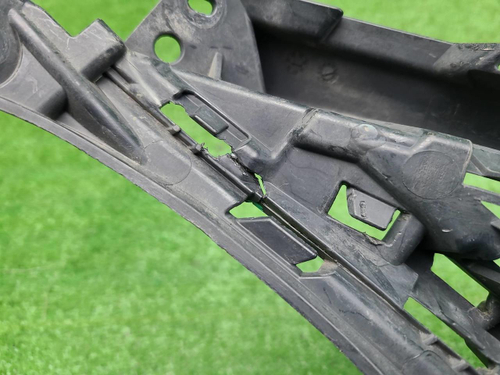 Накладка бампера правая Audi Q7 2 (2015-2019)