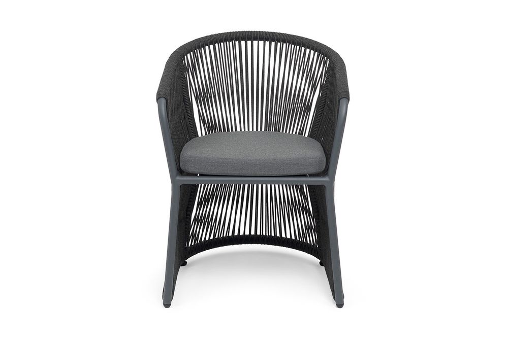 "Романо" стул плетеный из роупа, каркас алюминий темно-серый (RAL7024) муар, роуп темно-серый круглый, ткань темно-серая 027