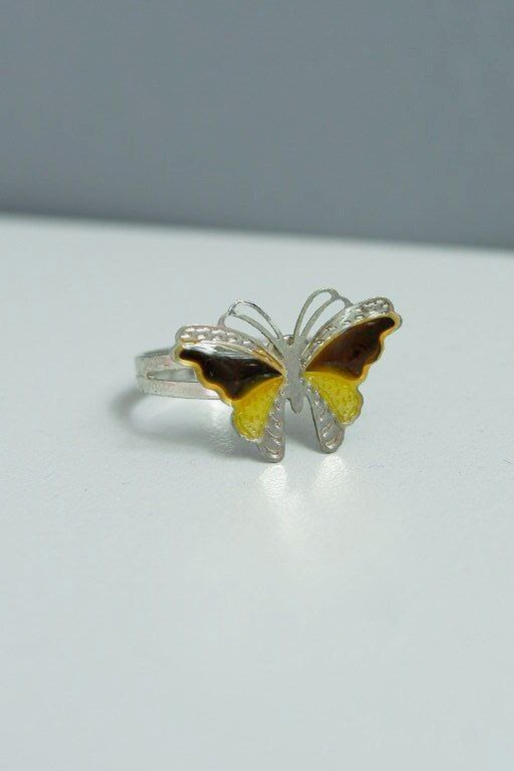 Кольцо "Бабочка", меняющее цвет, новое