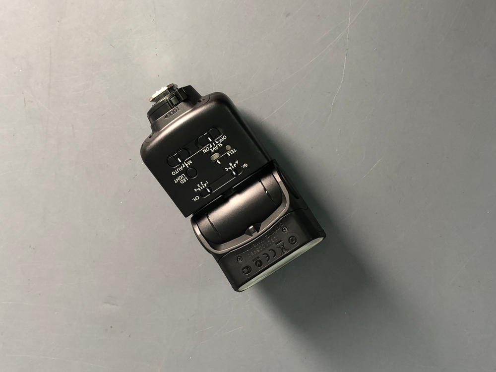 Canon Speedlite 320EX
