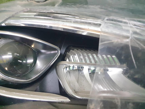 Битая Фара правая Mercedes CLA C117 (2016-2019) LED