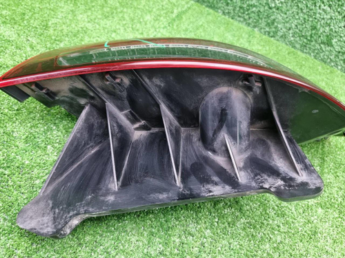 Фонарь правый внешний Mercedes E W213 (2020-2023)