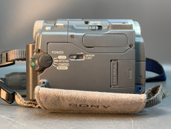 Sony DCR-TRV22E слабо держит аккумулятор