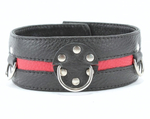 Чёрный кожаный ошейник с красной полосой и кольцами (Цвет: черный с красным)