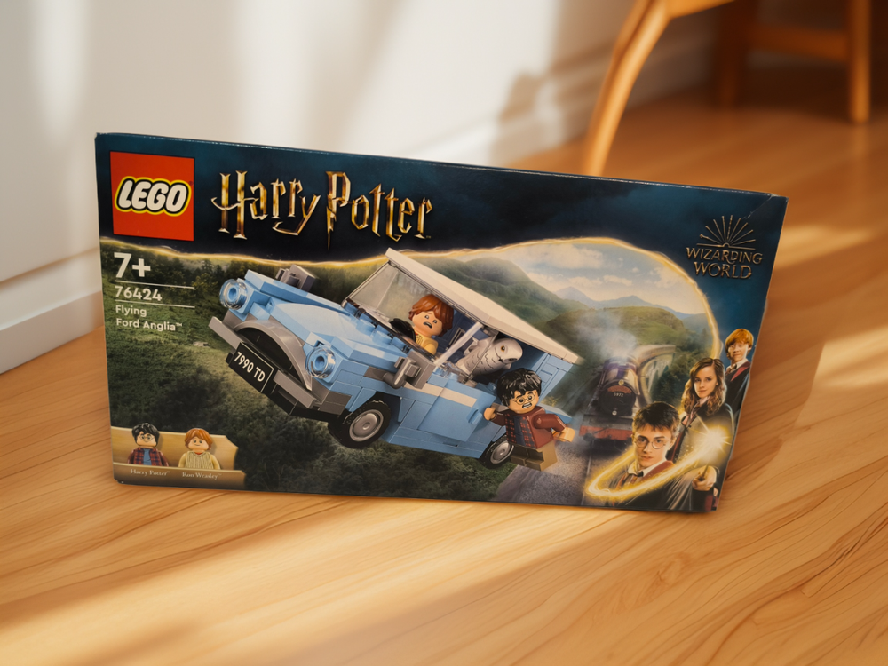 LEGO Harry Potter 76424 «Летающий Ford Anglia» — культовая машина Уизли