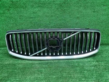 Решетка радиатора Volvo XC60 2 (2021-н.в.)