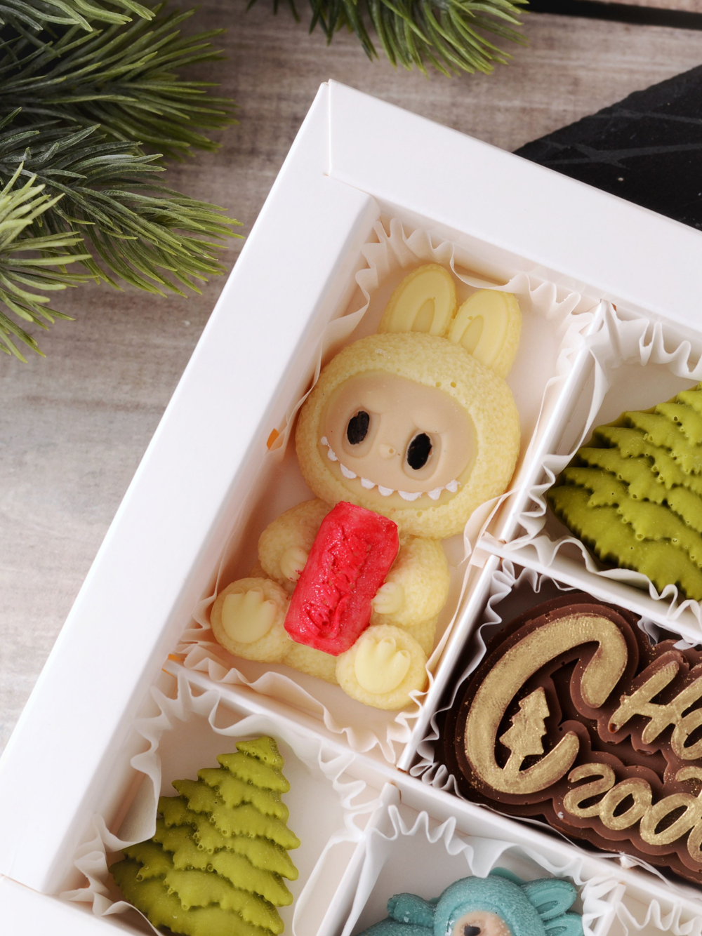 Подарочный набор "Лабубу" / Шоколадные конфеты ручной работы на Новый год