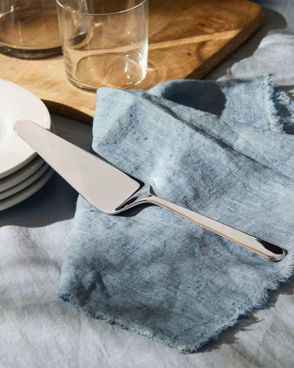 Alessi - Лопатка для теста Амичи / артикул   BG02/15  / GTIN 8003299423156