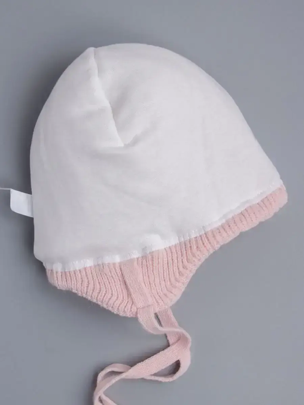 Шапка зимняя с ушками на завязках