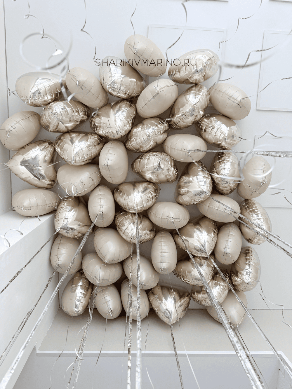 Фольгированные шары сердца в бежевых тонах