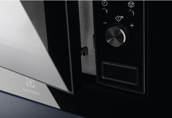 Встраиваемая микроволновая печь Electrolux LMS2203EMX