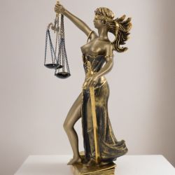 Cтатуэтка Фемида-2 Бронза