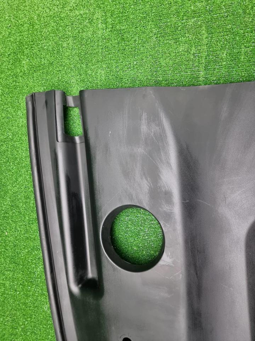 Кожух замка капота правый Hongqi HS5 (2019-н.в.)