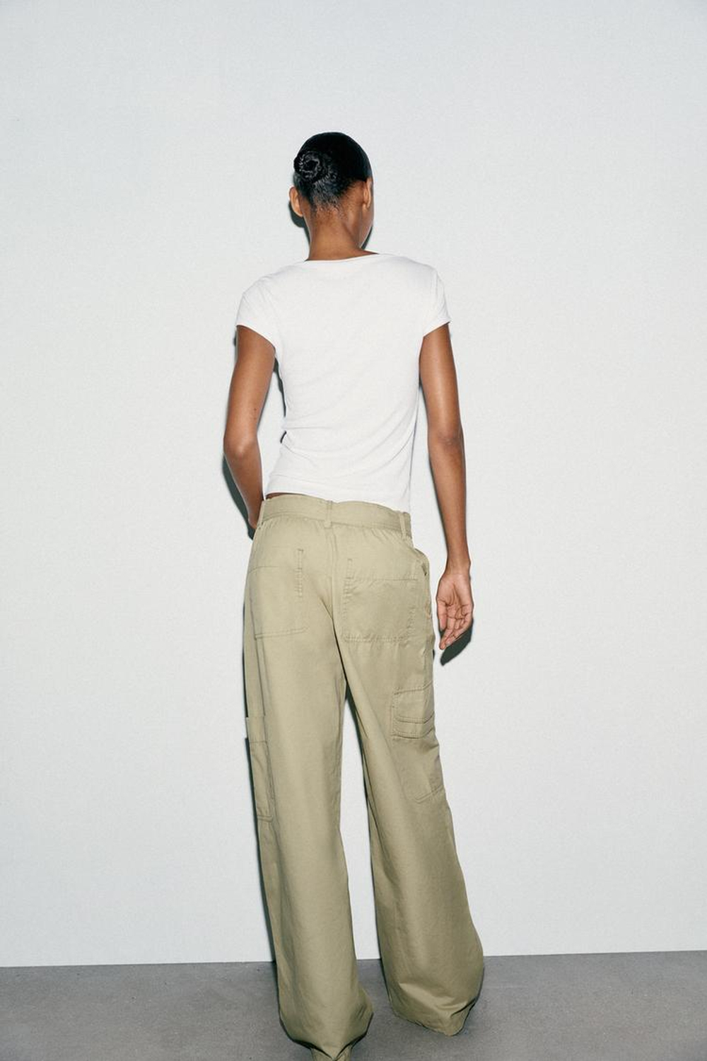 ZARA ФУТБОЛКА С КВАДРАТНЫМ ВЫРЕЗОМ, БЕЛЫЙ