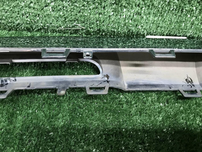 Молдинг перед. бампера Mercedes GLS x167 19-24 AMG