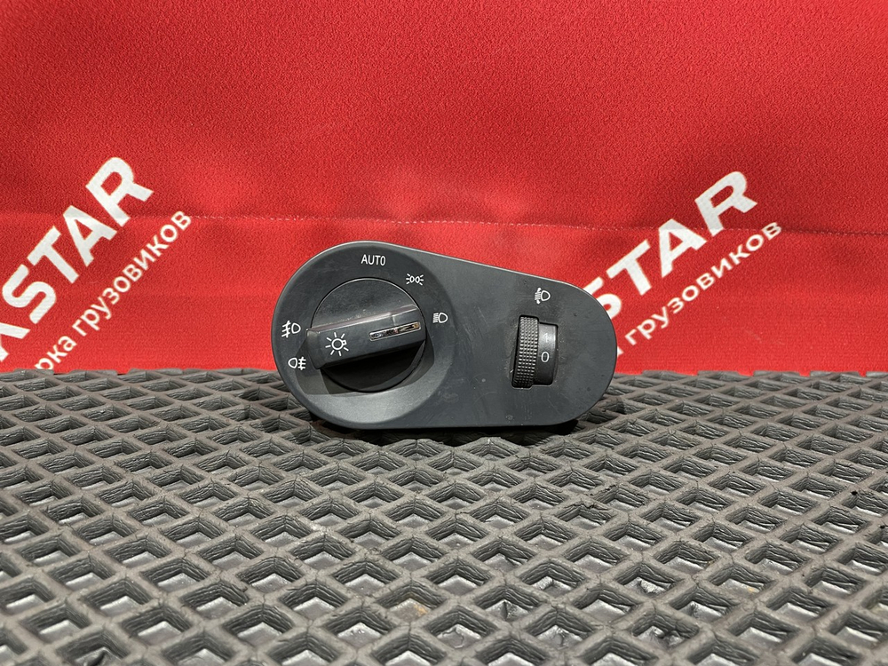 Переключатель света фар 2023г.