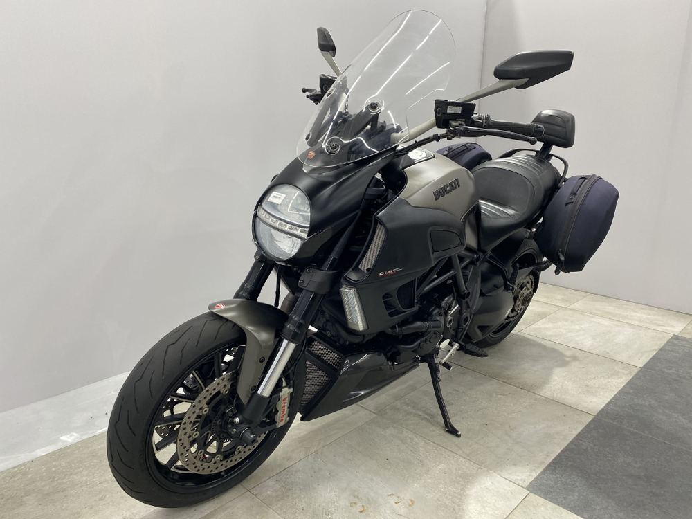 Ducati Diavel Strada , 2013