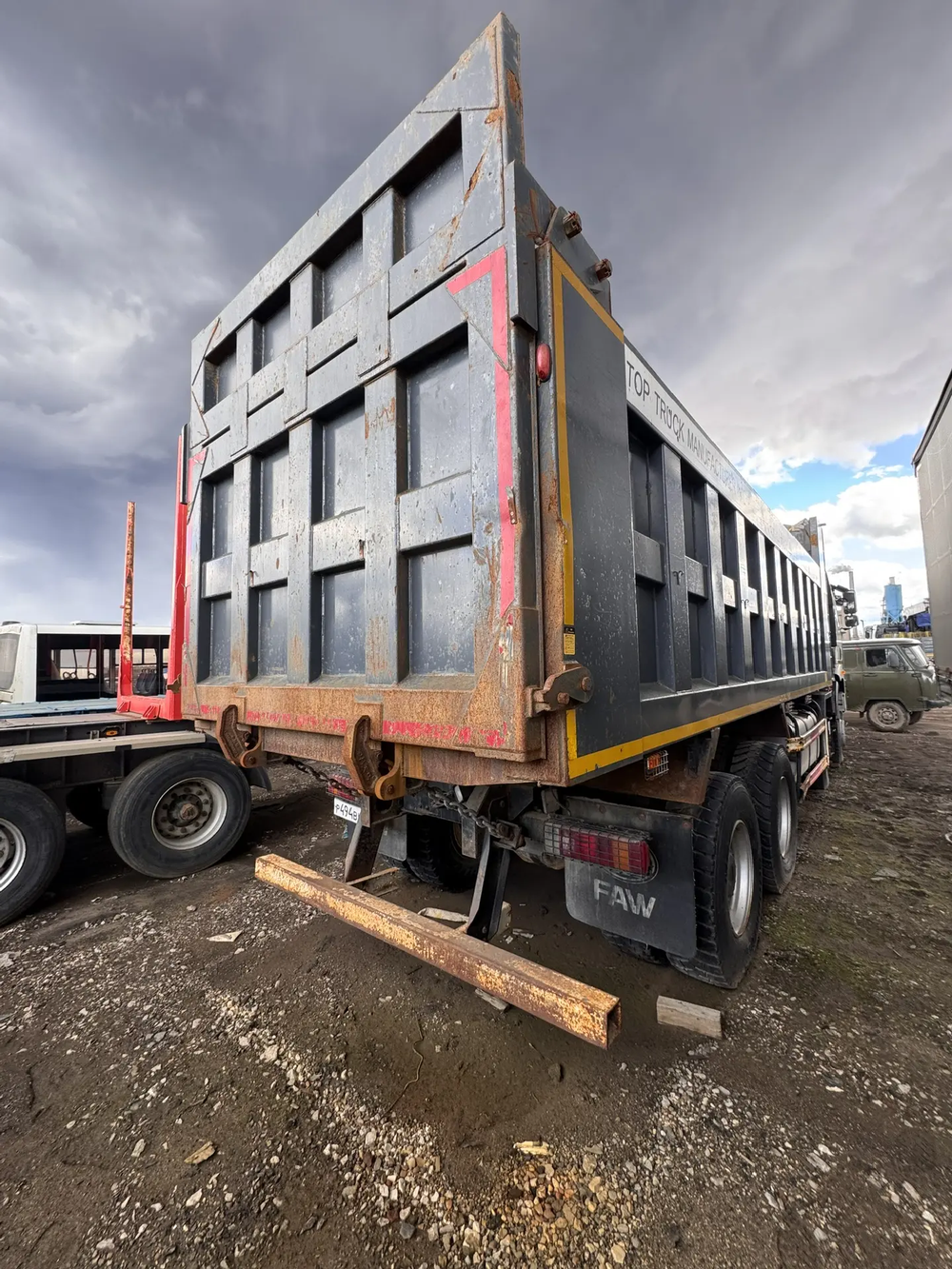 FAW J6 8x4 Самосвал СА3310Р66K24T4E5 (Дизельный, 11,1 л, 420 л.с., МТ)