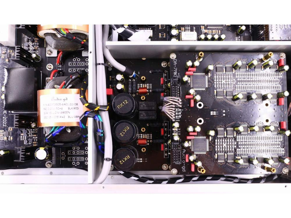 Цифро-аналоговый преобразователь Audio-GD R-27 RE