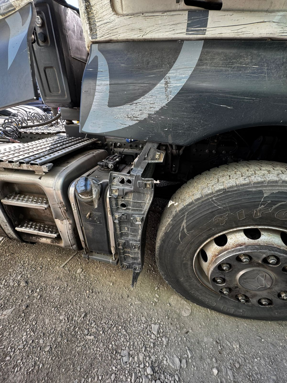 SITRAK C7H 6x4 Седельный тягач ZZ4256V364HE (Дизельный, 12,4 л, 540 л.с., МТ)