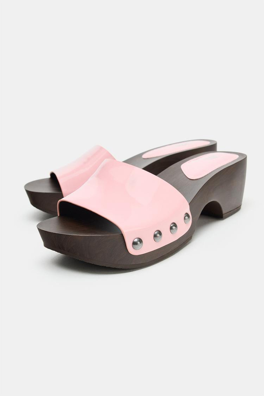 ZARA БОСОНОЖКИ НА ТАНКЕТКЕ ИЗ ЛАКИРОВАННОЙ КОЖИ, РОЗОВЫЙ