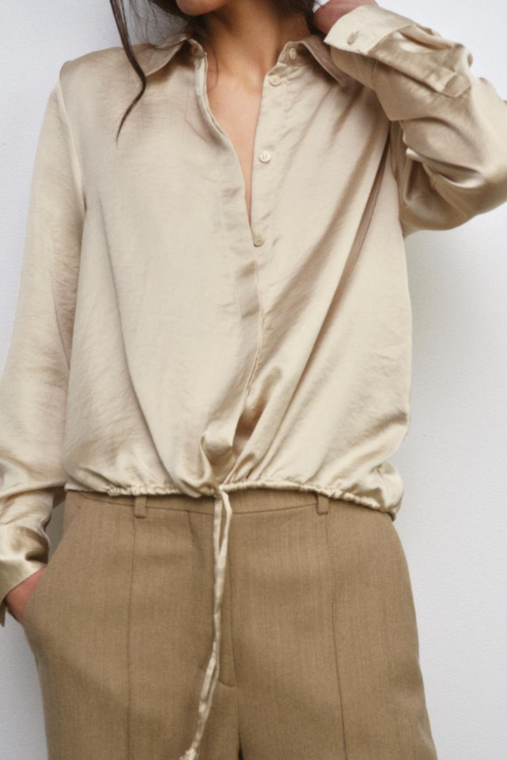 ZARA АТЛАСНАЯ РУБАШКА ZW WOMAN, ЭКРЮ