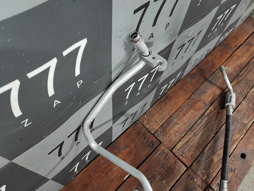 Трубка кондиционера Nissan Qashqai 2 (J11) 13-нв Б/У Оригинал 92480BM90B