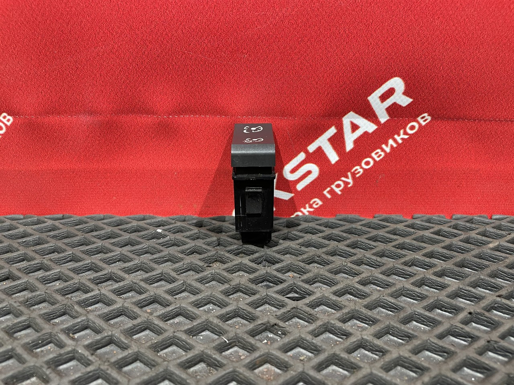 Кнопка освещения панели приборов