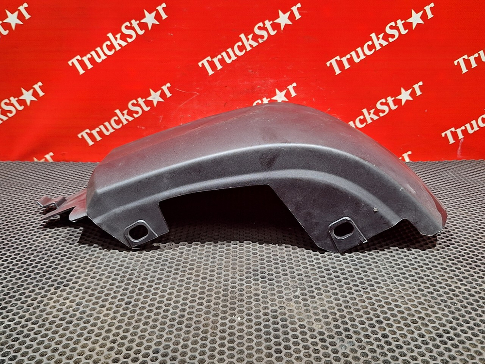 Угол бампера левый