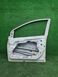 Дверь передняя правая Mazda 2 DE (2007-2014)