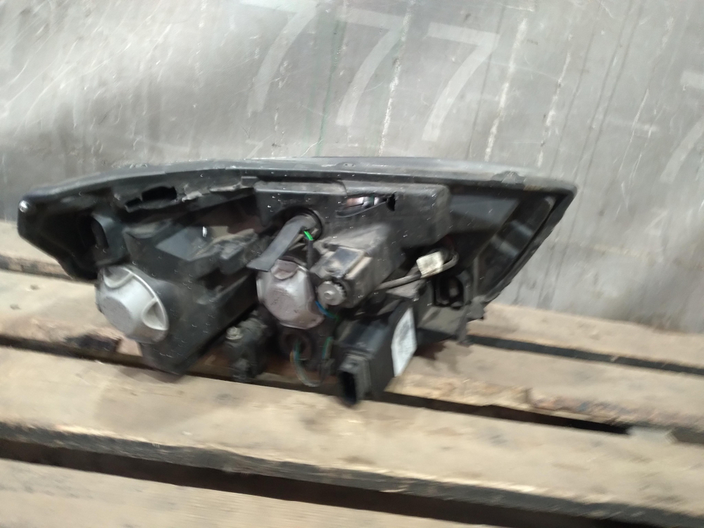 Фара левая LADA Vesta 15-22 Б/У Оригинал 8450006953