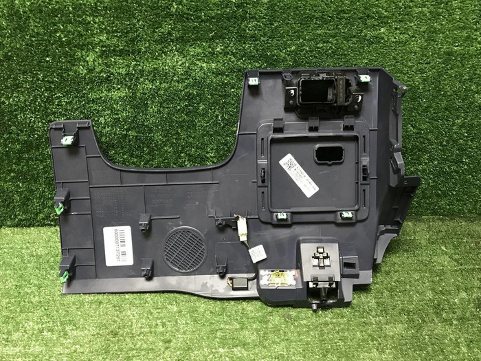 Накладка торпедо Jetour T2 (2023-н.в.)