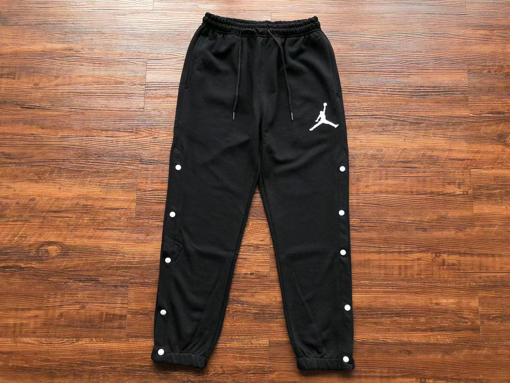 Купить черные спортивные штаны Air Jordan