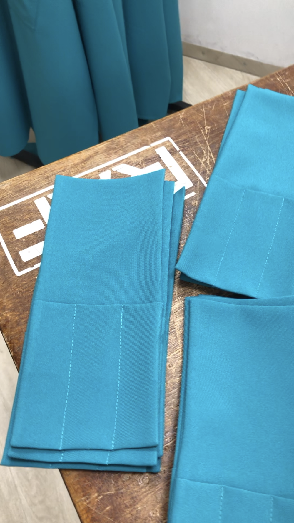 фартуки в кафе