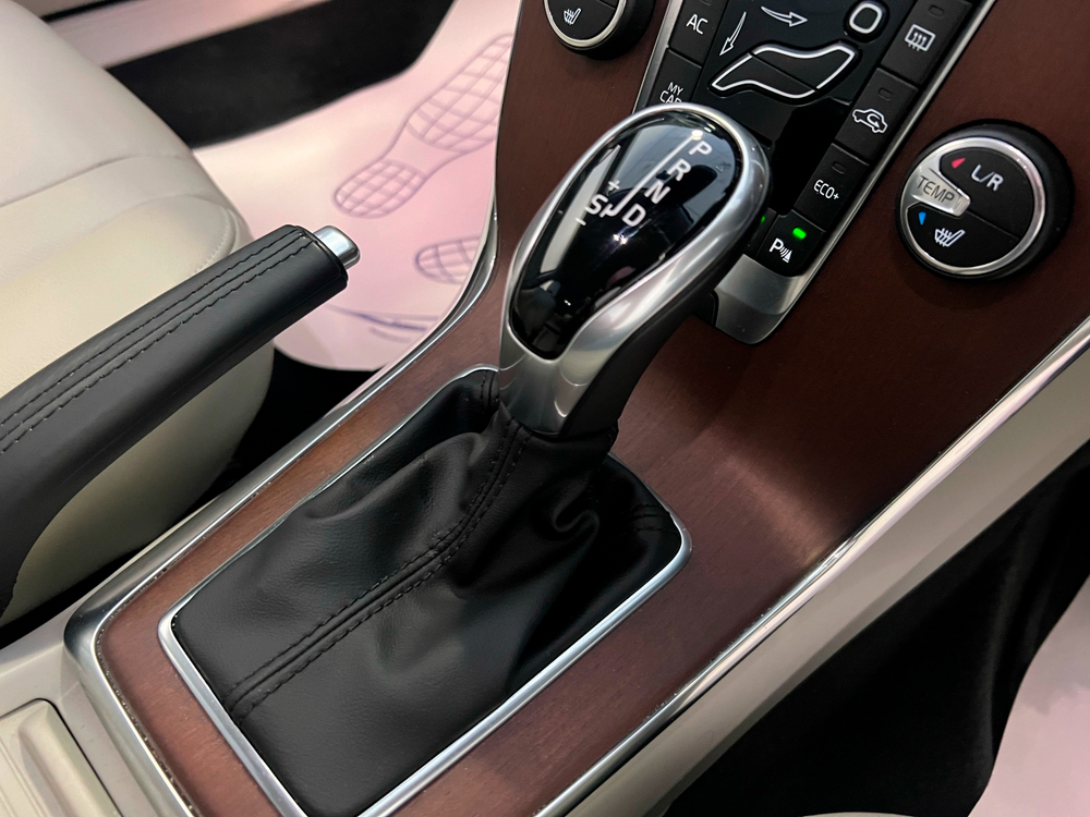 Volvo V40, 2017 год