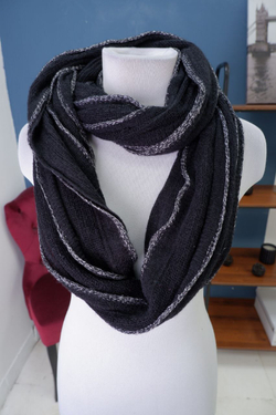 Шарф темный
