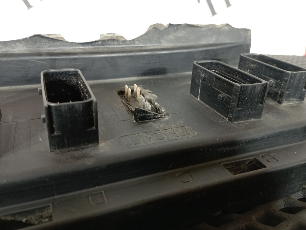 Блок управления шасси передний 2018г.