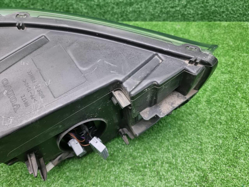 Фара левая Volvo XC40 (2017-2022) LED