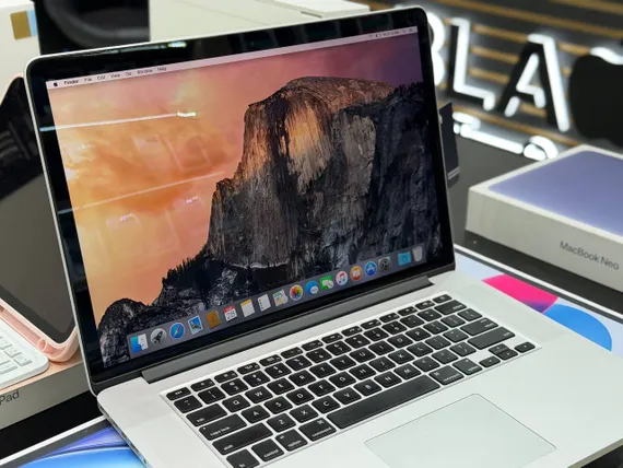 Б/У Ноутбук Apple MacBook Pro 16/512 Gb Silver (C02P910LG9FT)