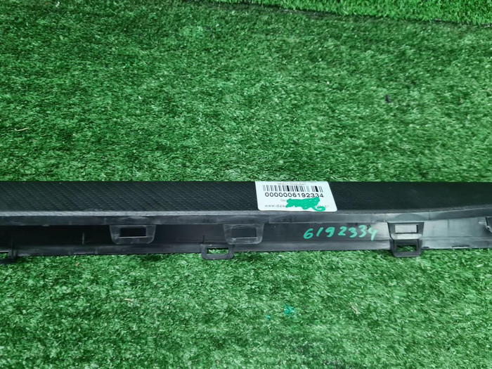 Молдинг накладки порога правый Geely Coolray (2019-н.в.)